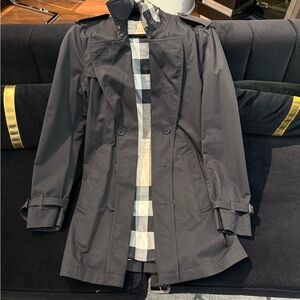 Men’s Burberry Trench Coat - Black - Size M